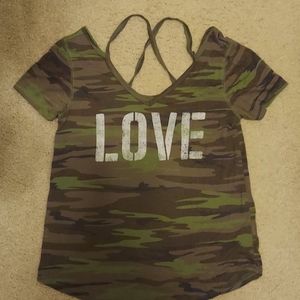 Camo love tshirt